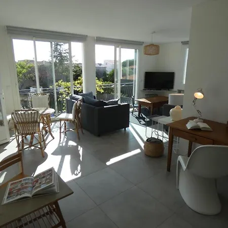 Maison Spacieuse A Notre-dame-de-monts, Proche Plage, 3 Chambres, Terrasse Et Parking Securise - Fr-1-540-179 Notre-Dame-de-Monts